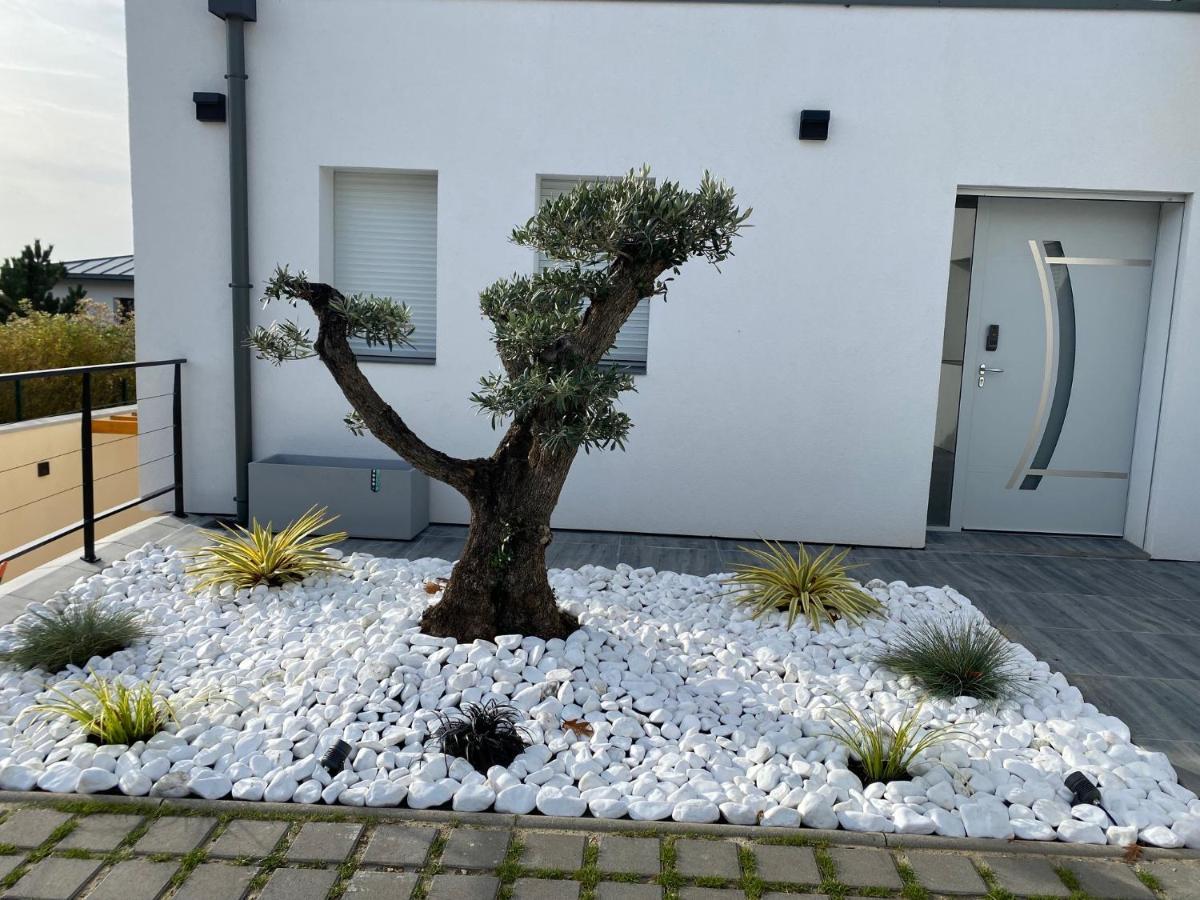 La Villa Perchee Calme, Sauna, Parking Prive Saint-Prix (Val d'Oise) Exterior foto