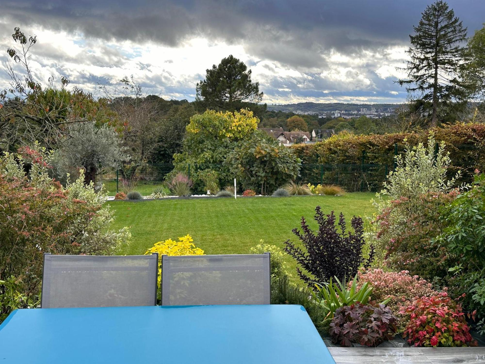La Villa Perchee Calme, Sauna, Parking Prive Saint-Prix (Val d'Oise) Exterior foto