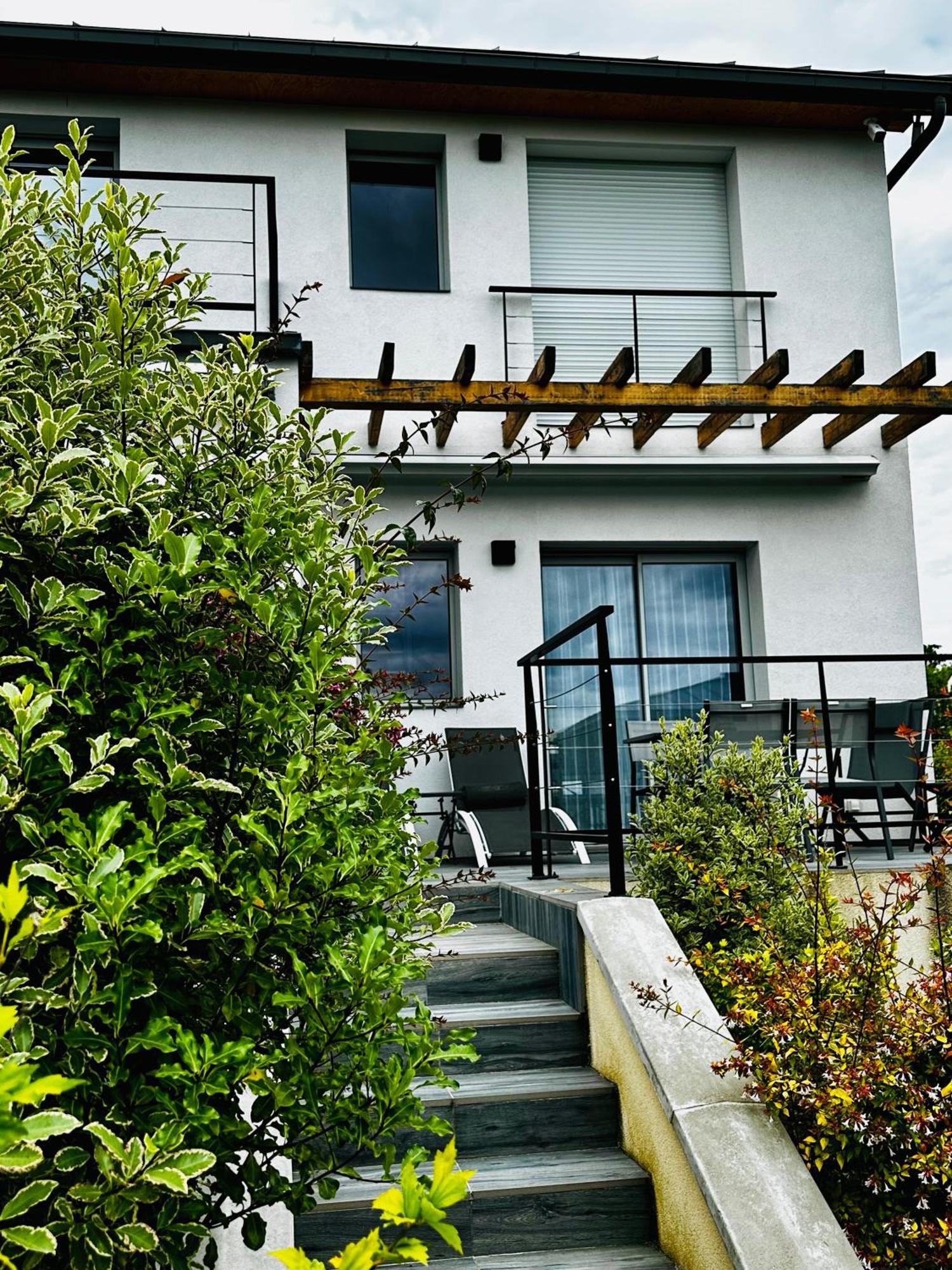 La Villa Perchee Calme, Sauna, Parking Prive Saint-Prix (Val d'Oise) Exterior foto